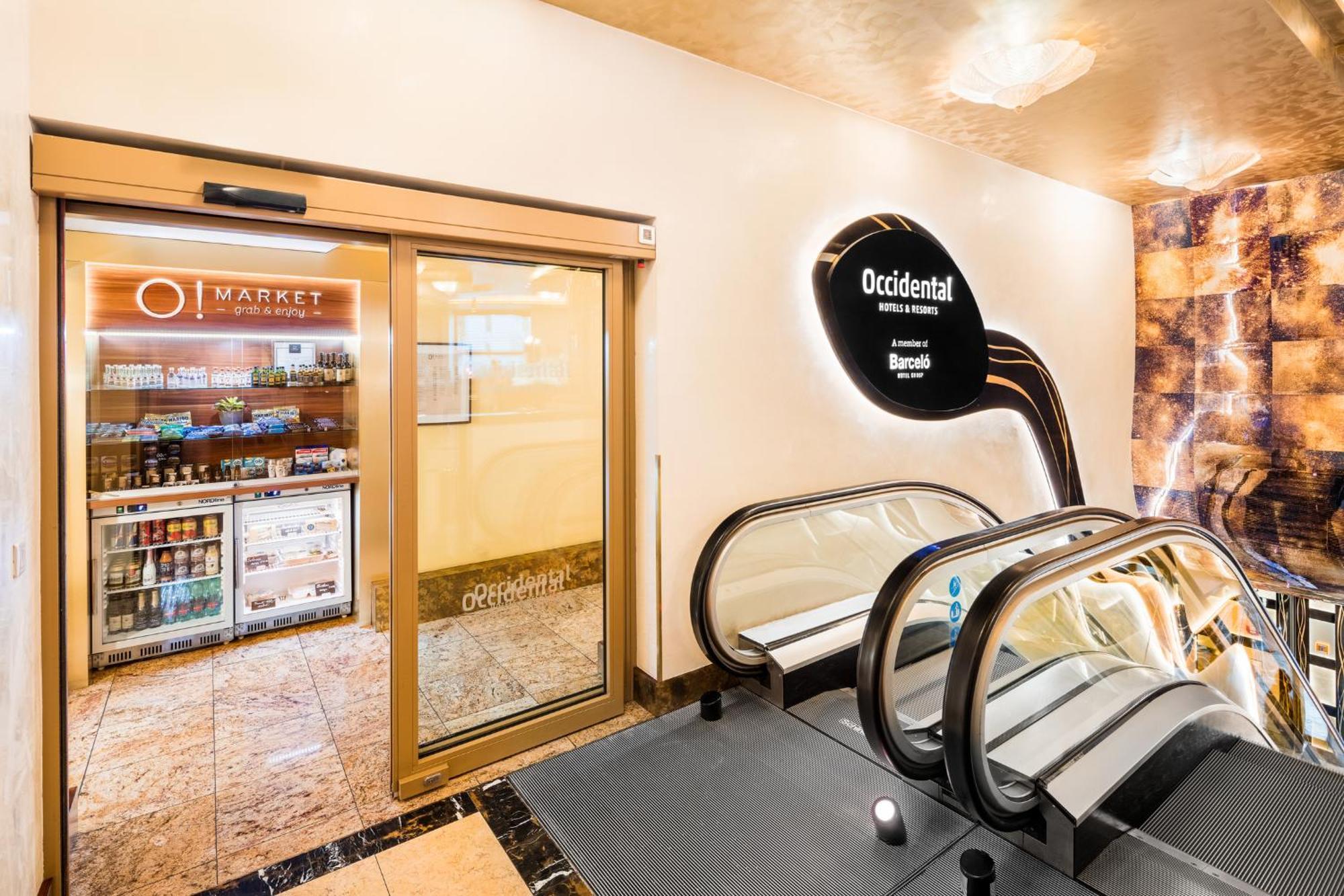Hotel Occidental Praha Wilson Esterno foto Orchard Paragon Medical Centre