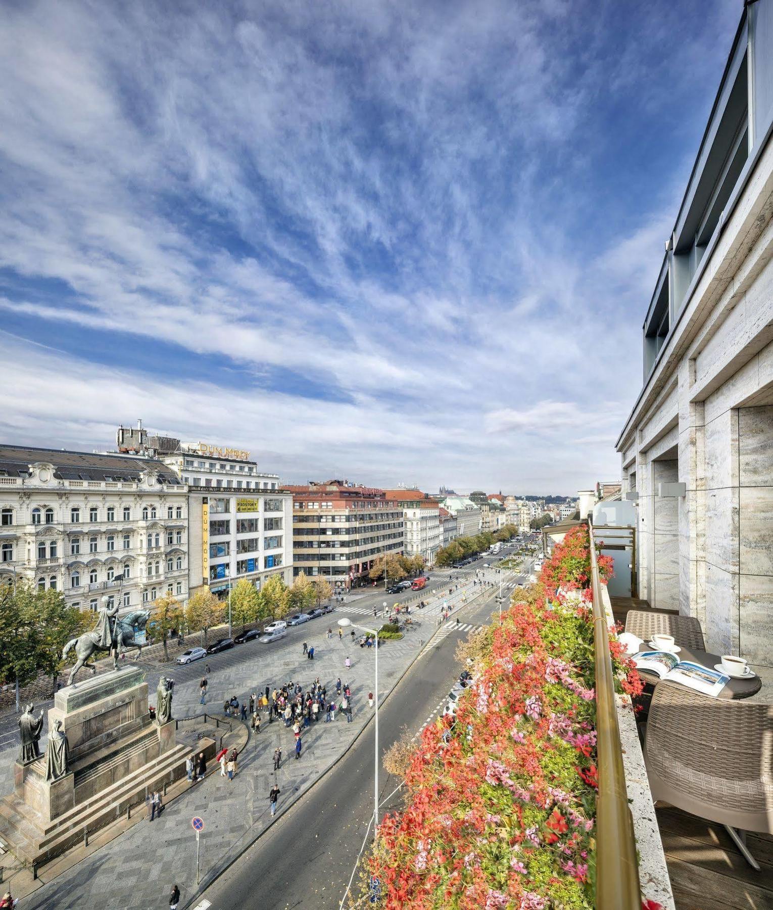 Hotel Occidental Praha Wilson Esterno foto View of the Kaiser-Wilhelm-Ring